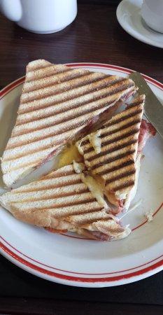 Lina's Cafe
